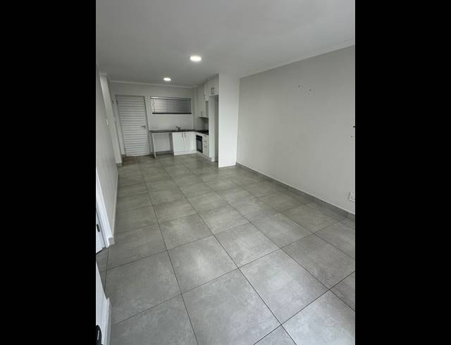 3 BEDROOM APARTMENT FOR SALE IN HAYFIELDS